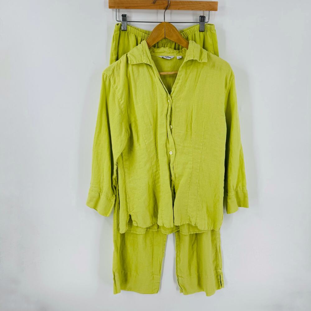 Light Green Women's Button-Up Shirt and Pants Set